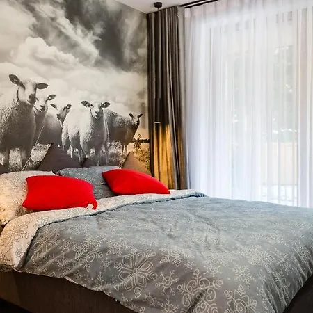 Gold Apartmenty * زاكوباني