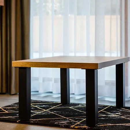 Gold Apartmenty شقة فندقية
