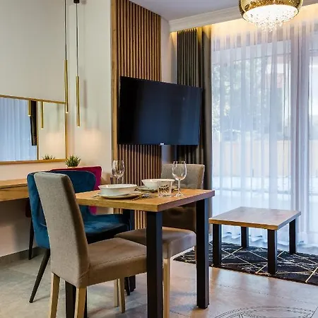 Gold Apartmenty شقة فندقية