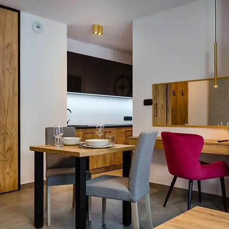 شقة فندقية Gold Apartmenty *