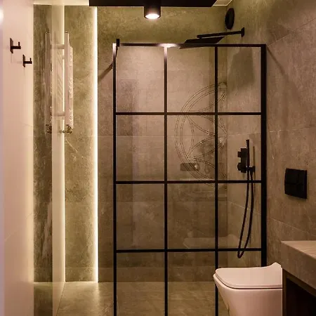 Gold Apartmenty شقة فندقية زاكوباني