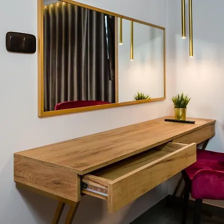 Gold Apartmenty زاكوباني