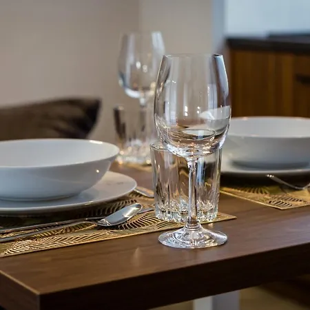 Gold Apartmenty Apart Otel *