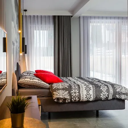 Gold Apartmenty زاكوباني