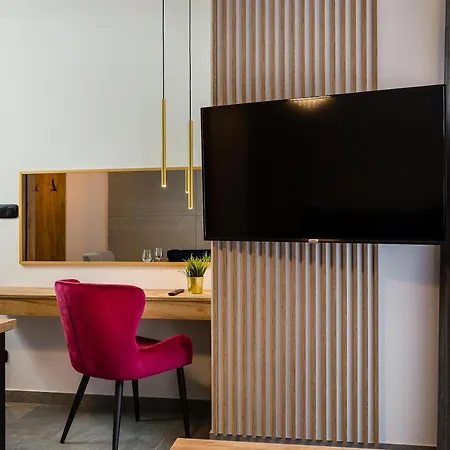Gold Apartmenty * زاكوباني
