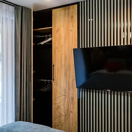 Gold Apartmenty
