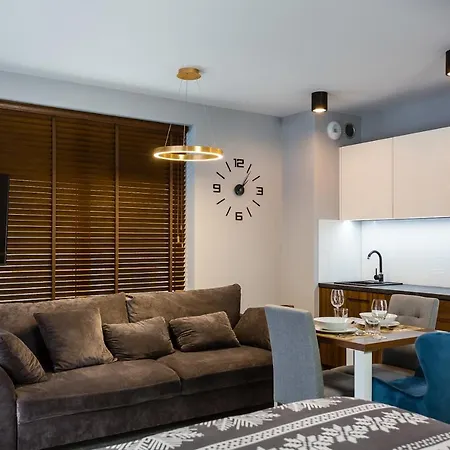 Gold Apartmenty زاكوباني